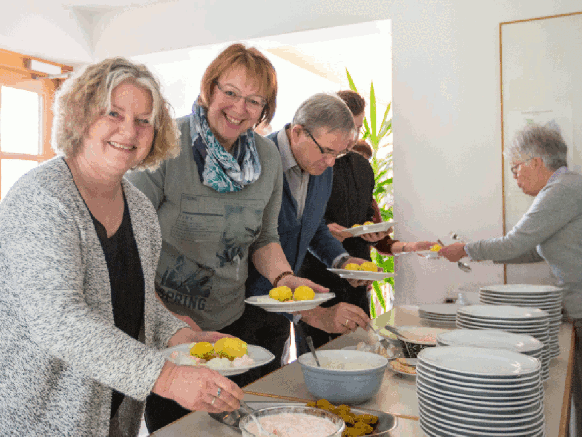 fastenspeisen-und-unterstuetzung-fuer-notleidende-menschen-fastenessen-in-st-clemens1864274