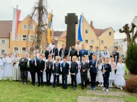 erstkommunion-im-martinsmuenster-gefeiert2860176