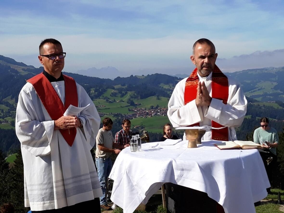 bergmesse-auf-dem-huendle3553996