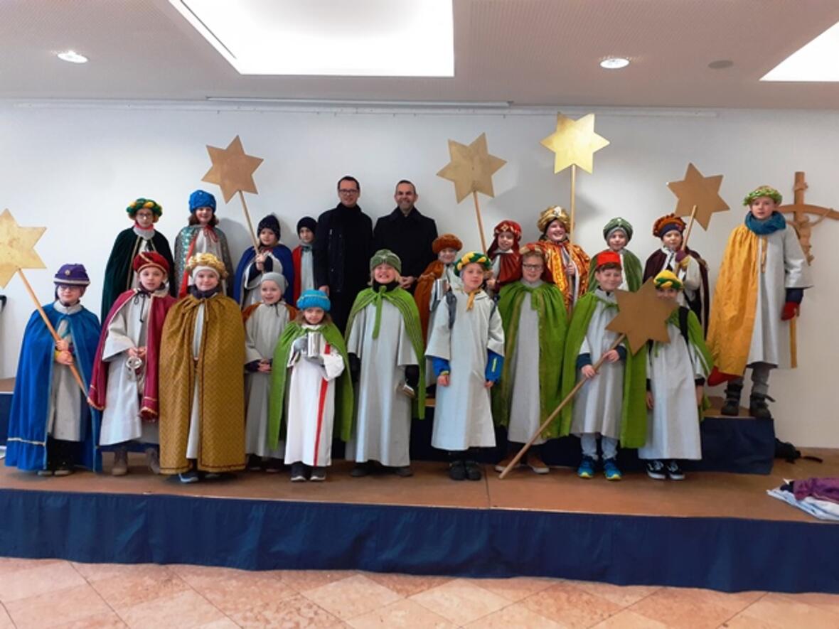 sternsinger-sammelten-fuer-notleidende-kinder-im-libanon-und-weltweit3662308