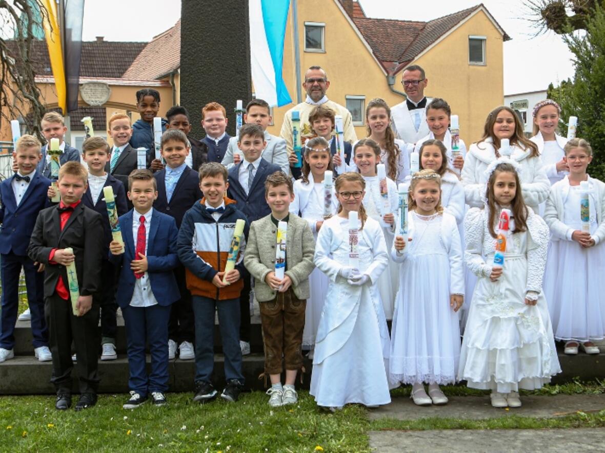 feier-der-erstkommunion-20234487897