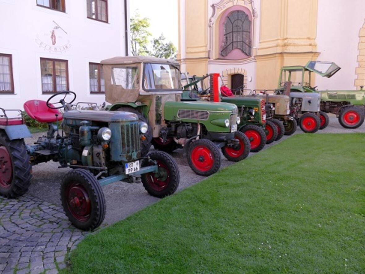 pfarr-und-wallfahrtskirche-maria-steinbach-dioezese-augsburg-aktuelles-das-war-die-oldtimer-wallfahrt4890414