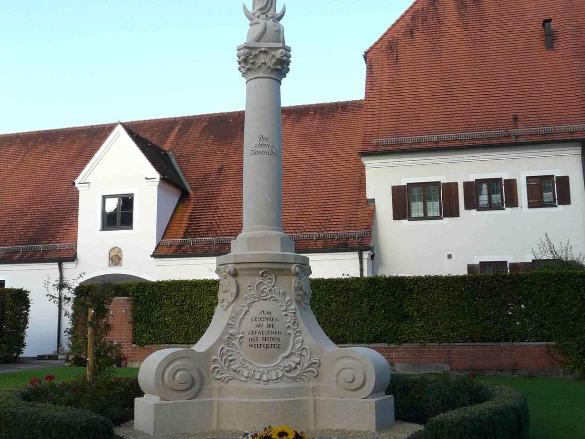 Mariensäule - Kriegerdenkmal