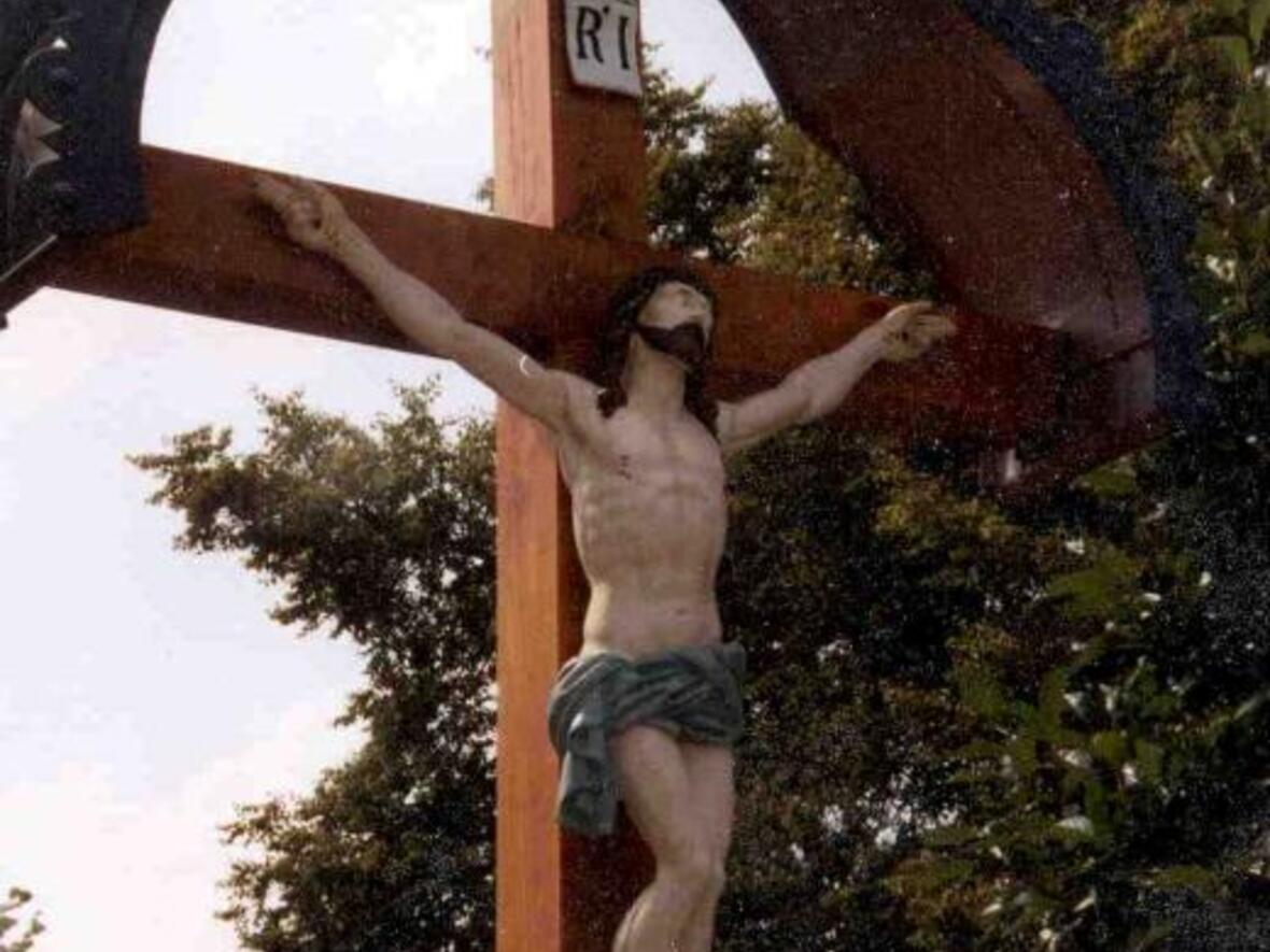 11140264130990835_520