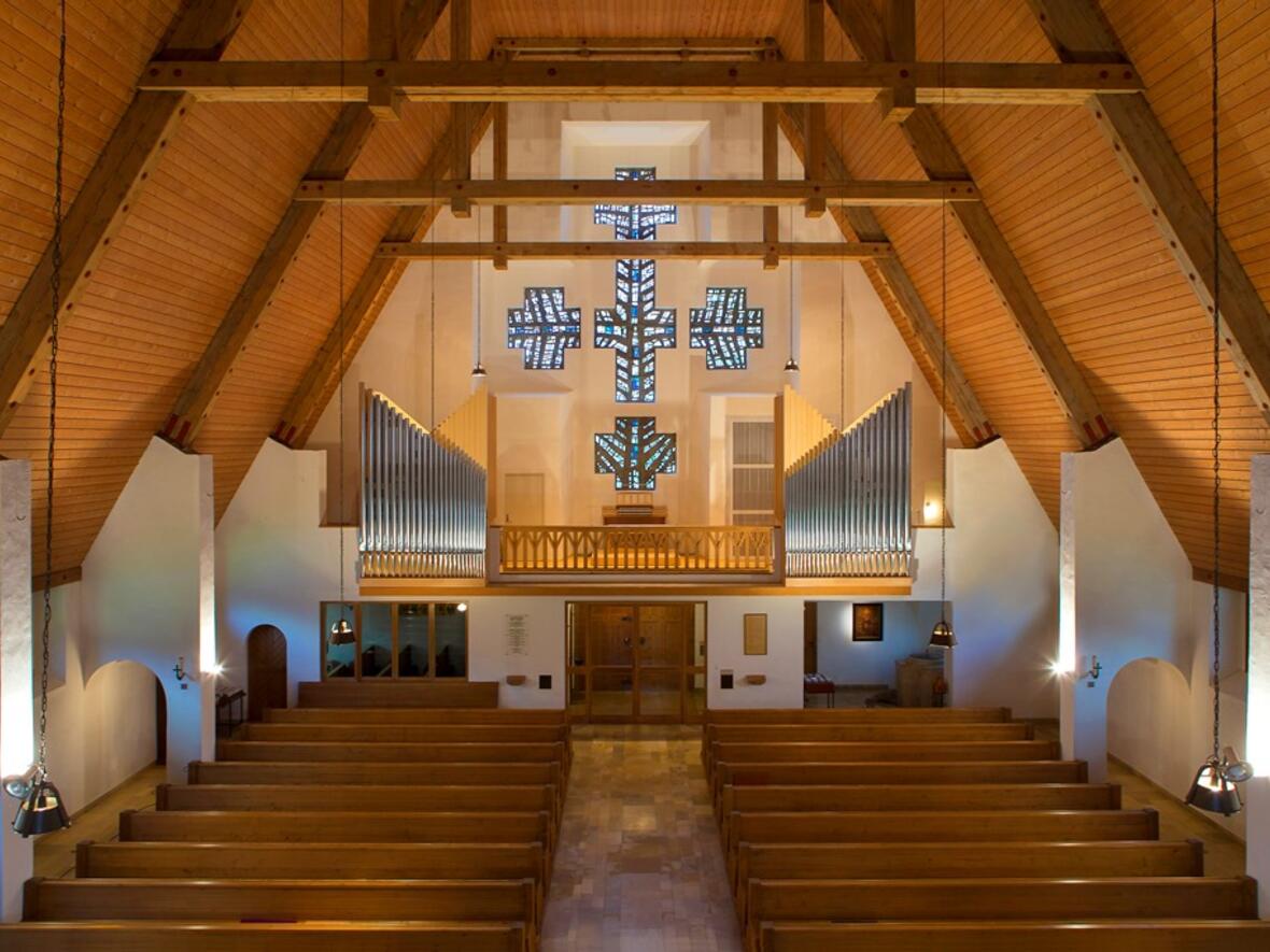 <p>Orgelempore Foto: Reinhard Eisele</p>
