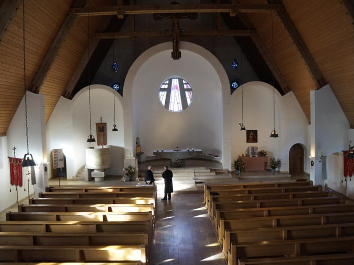 53436179957525494586_320