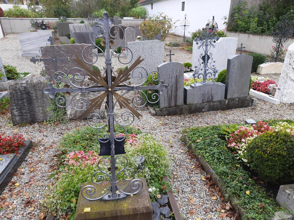 graebersegnungen-an-allerheiligen3857855