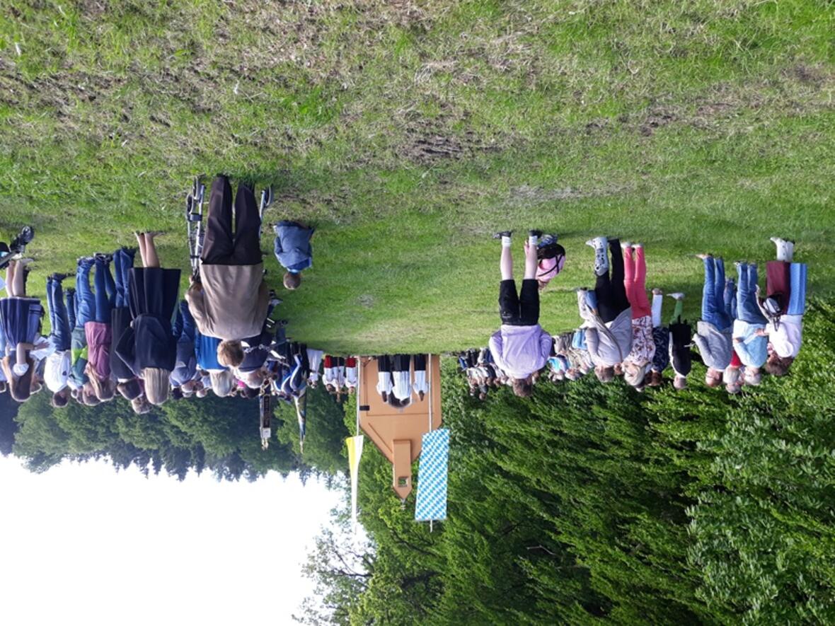 letzte-maiandacht-im-freien-bei-der-kapelle-maria-heil-der-kranken3367354