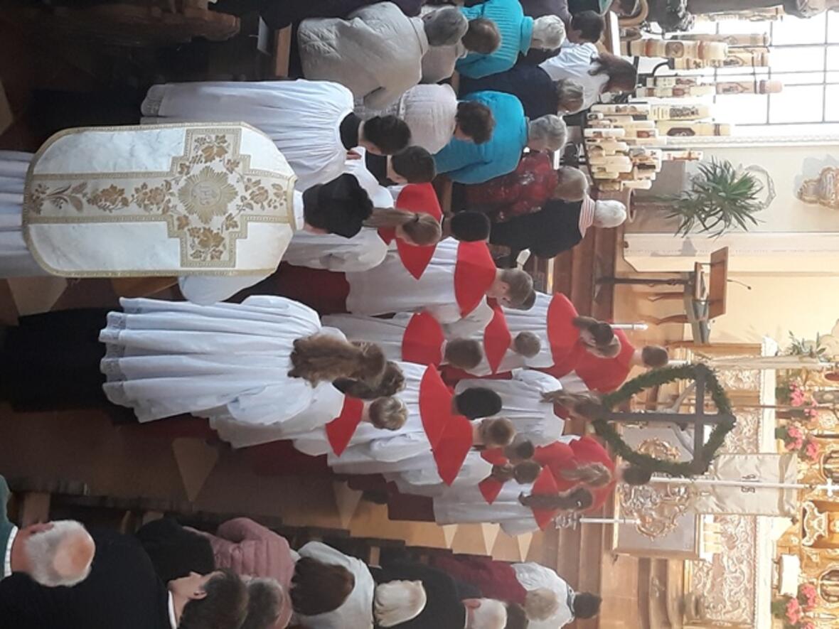 großer Einzug im Kongregationssaal