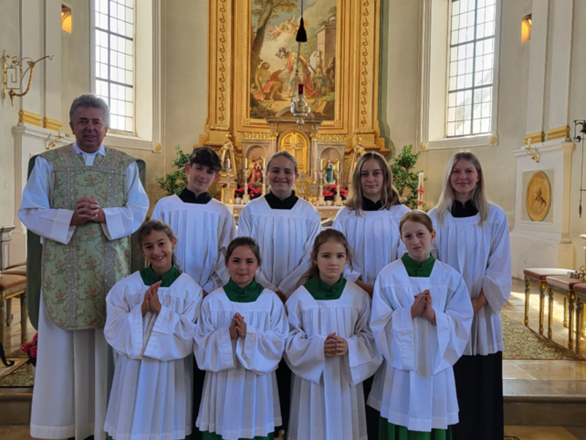 neue-ministranten-fuer-st-martin-baindlkirch4532287