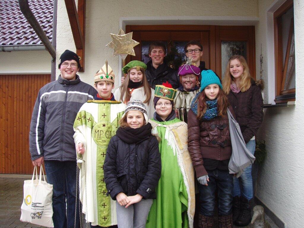Die Minis aus Unter-/Oberschönbach als Sternsinger 2013